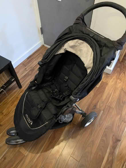 Photo of free City Mini Stroller & Car Seat (146th & Amsterdam Ave) #1