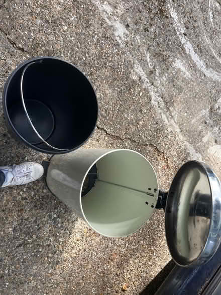 Photo of free Pedal bin good condition (Walton on the Hill KT20) #3