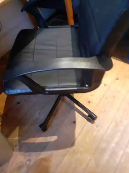 Photo of free Black desk chair (Seymour road N80) #2