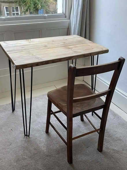 Photo of free Small desk and chair (Fairfield LA1) #1