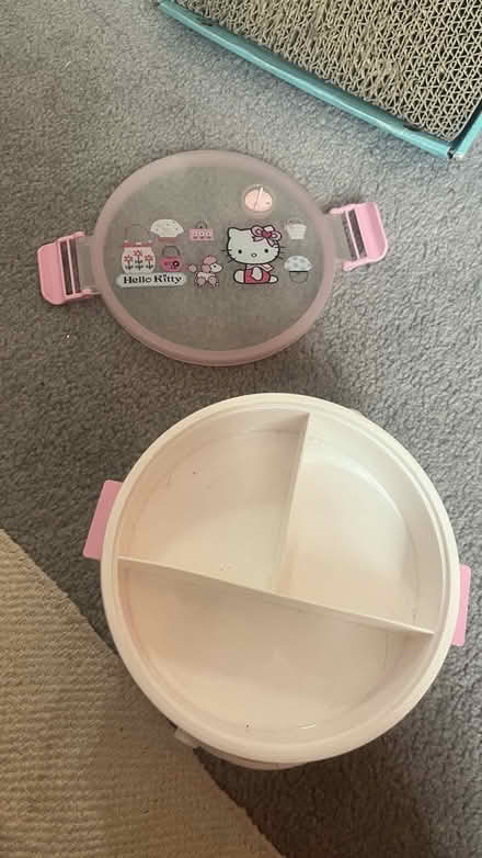Photo of free Hello kitty bento box (Harrow HA1) #2