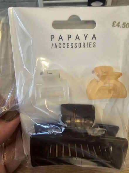 Photo of free Hair clips (Malvern Link WR14) #1