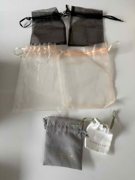 Photo of free Job lot jewellery, watch etc boxes (Emlyn Road W12) #4