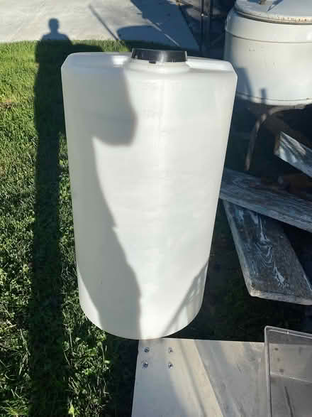 Photo of free Water tank 21754 (Ijamsville 21754) #1