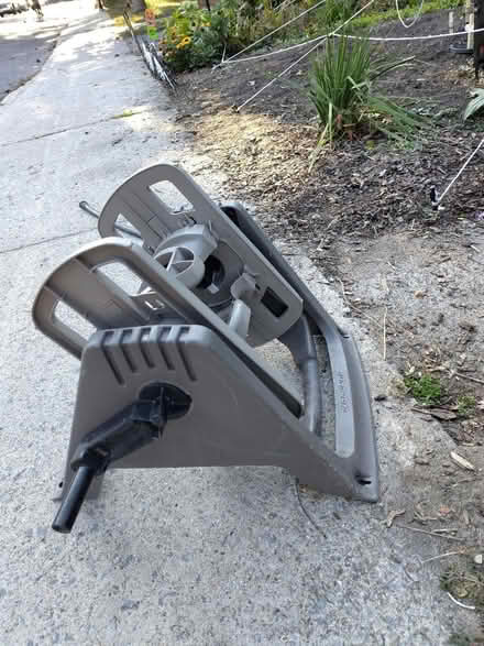 Photo of free Hand-cranked hose storage (Old Ottawa south) #3
