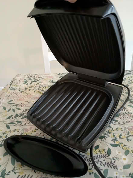 Photo of free George Foreman toastie maker (Haslucks Green B90) #1