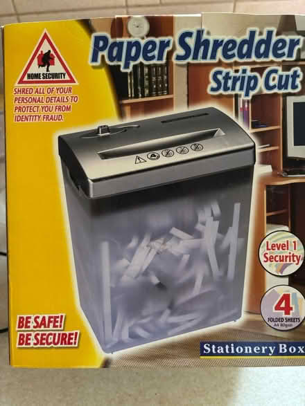 Photo of free Desktop mini paper shredder (GL54) #1