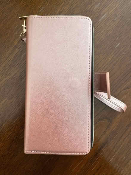 Photo of free Galaxy S20 plus cases and screens (Dogsthorpe) #4