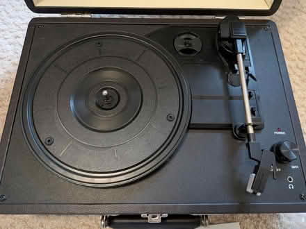 Photo of free Record player / Turntable (Headington OX3) #4