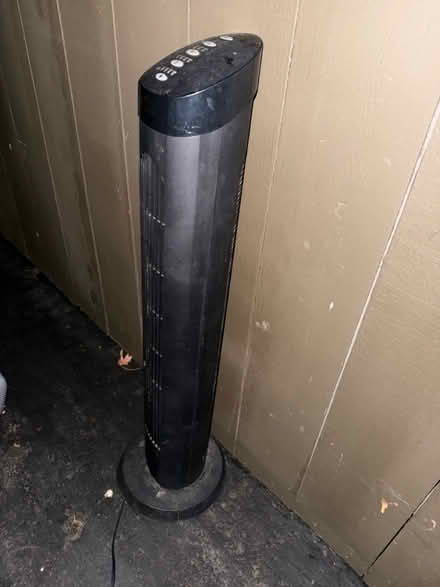 Photo of free Tower fan (Valencia Avenue, Sunnyvale) #2