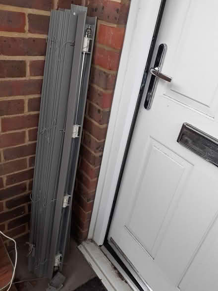 Photo of free Window blind (TW3 Hounslow) #1