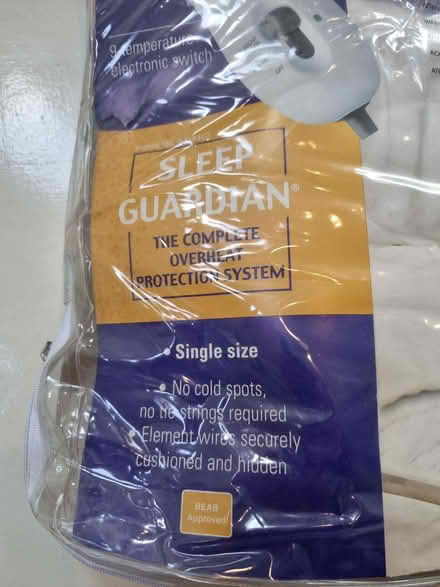 Photo of free Slumberland heated underblanket (East Molesey KT8) #2