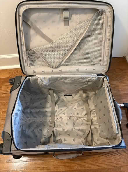 Photo of free Swissgear Checked Luggage (Adams Morgan) #3