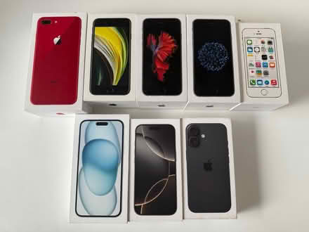 Photo of free Job lot of Apple iPhone etc. boxes (Emlyn Road W12) #1