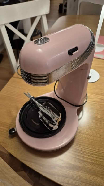 Photo of free Electric stand mixer - good (SW8 1an) #1
