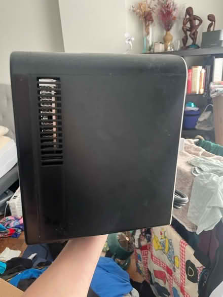 Photo of free Fridgedaire Mini Fridge (Woodley Park) #3
