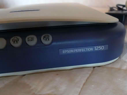 Photo of free Epson Perfection 1250 A4 scanner (Woodheys Parks M33) #2