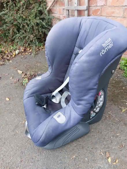 Photo of free Car seat (SY5 Hanwood) #1