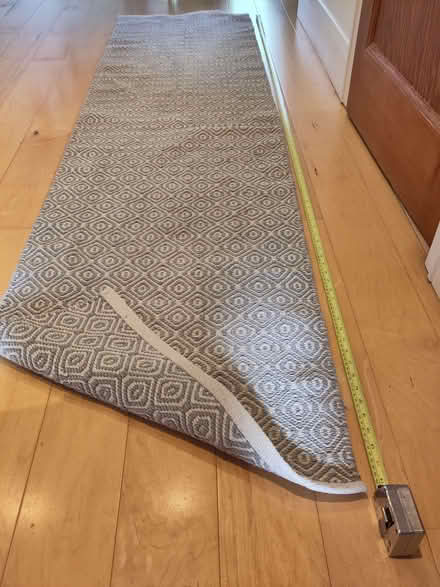 Photo of free Grey/ cream hall runner/ rug (Berkhamsted HP4) #2