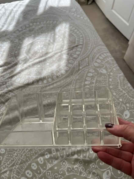 Photo of free Beauty/make up tidy (Bexley DA5) #2