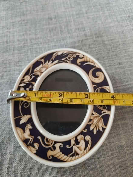 Photo of free Small Wedgwood picture frame (TN39) #2