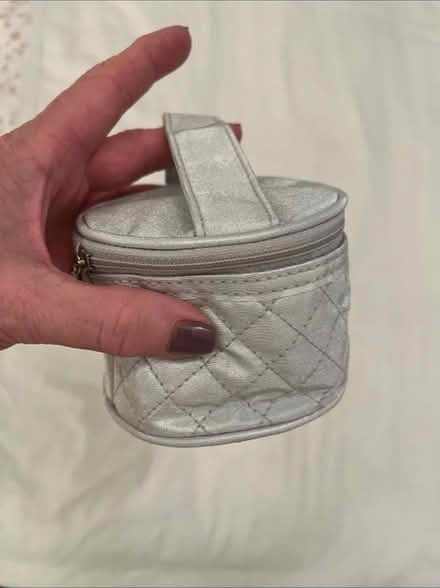 Photo of free Small Almay beauty bag (Bexley DA5) #3