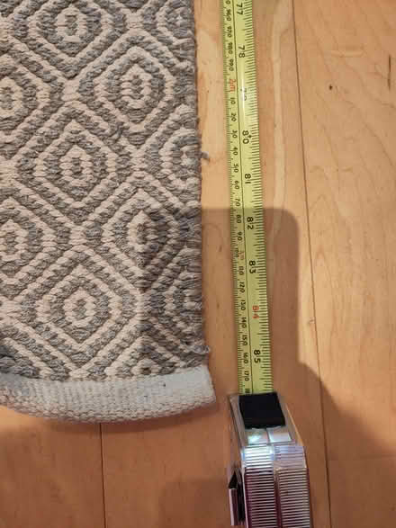 Photo of free Grey/ cream hall runner/ rug (Berkhamsted HP4) #1