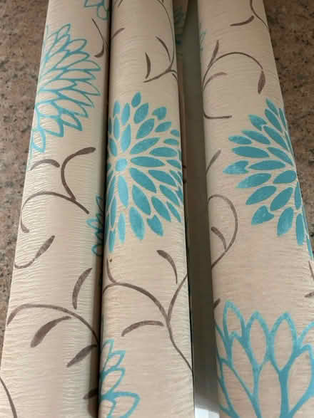Photo of free 3 part rolls of wallpaper (Mansfield nottinghamshire) #2