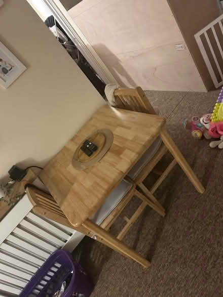 Photo of free Table and chairs (Islington) #3
