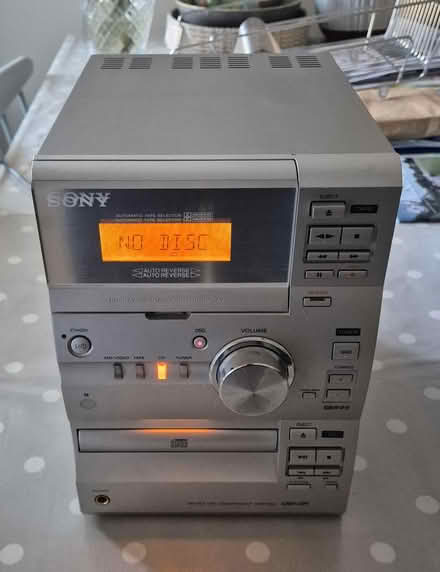 Photo of free Sony micro HiFi - CD not working (Guildford) #2