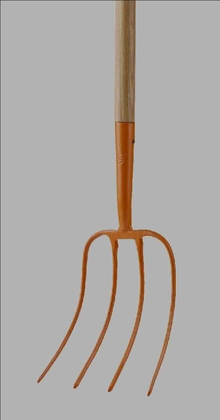 Photo of Pitchfork for a Weak but Willing Composter! 🪱 (Bridge of Allan FK9) #1