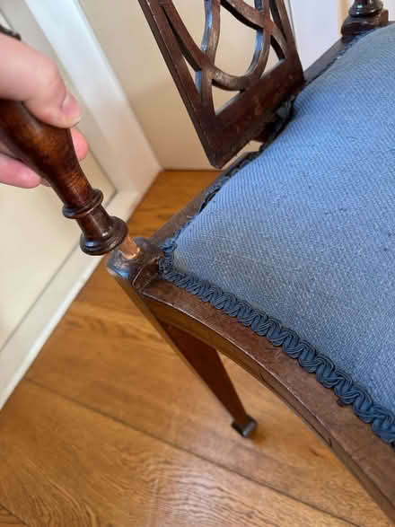 Photo of free Antique chair (Kensington W8) #4