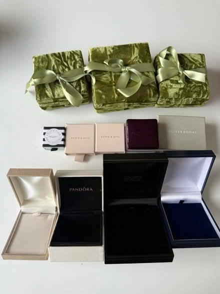Photo of free Job lot jewellery, watch etc boxes (Emlyn Road W12) #1