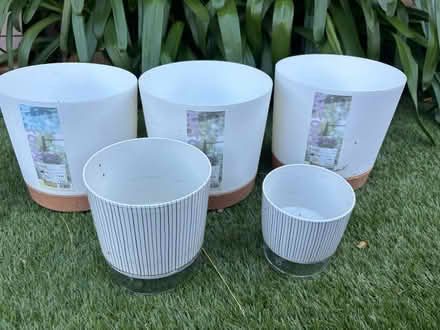 Photo of free Self watering plastic pots (SW15 Putney) #2