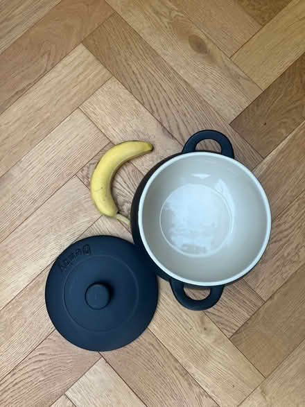 Photo of free Denby 2 litre casserole (Teddington TW11) #1