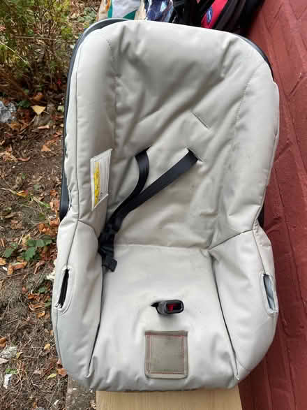 Photo of free Baby car seat (Weoley castle B29) #1