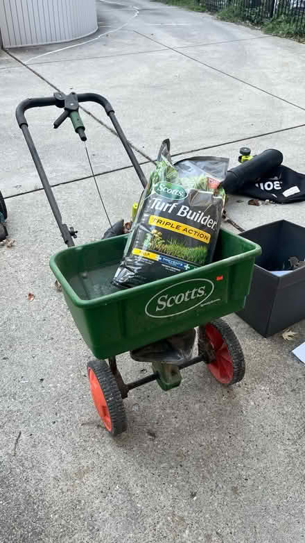 Photo of free Unopened turf builder & spreader (Edgebrook) #1