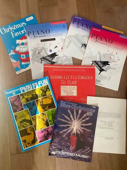 Photo of free Piano music books (Nepean) #1