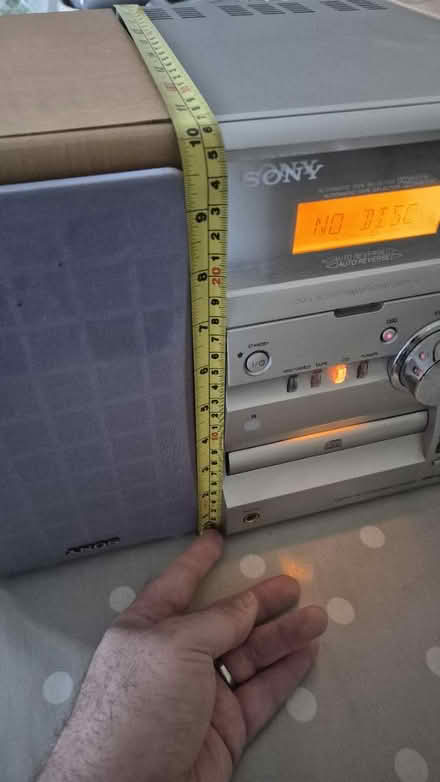 Photo of free Sony micro HiFi - CD not working (Guildford) #3