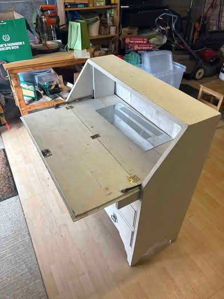 Photo of free Dresser and drawers (Ancaster NG32) #2