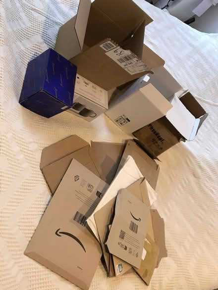 Photo of free boxes, envelopes wrapping material (Kidlington OX5) #1