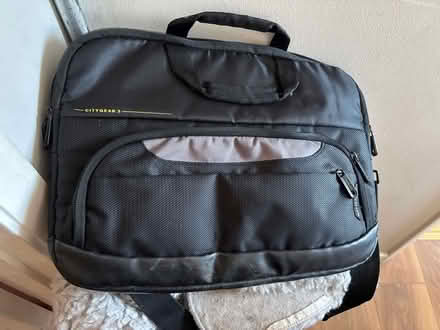 Photo of free Laptop bag (Luton - LU4) #1