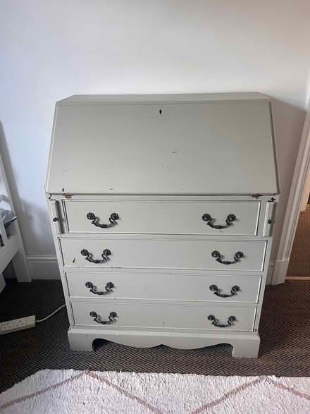 Photo of free Sweet vintage desk (SW11) #1