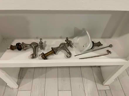 Photo of free vintage looking faucet (D St. and 6th St. NE) #2