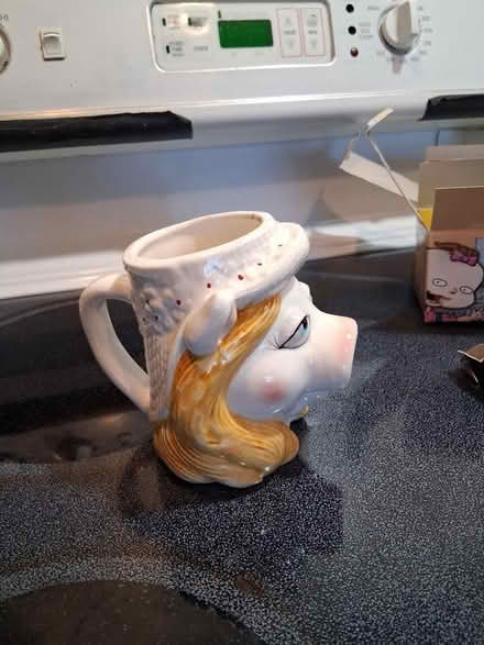 Photo of free Miss Piggy (Burien) #2