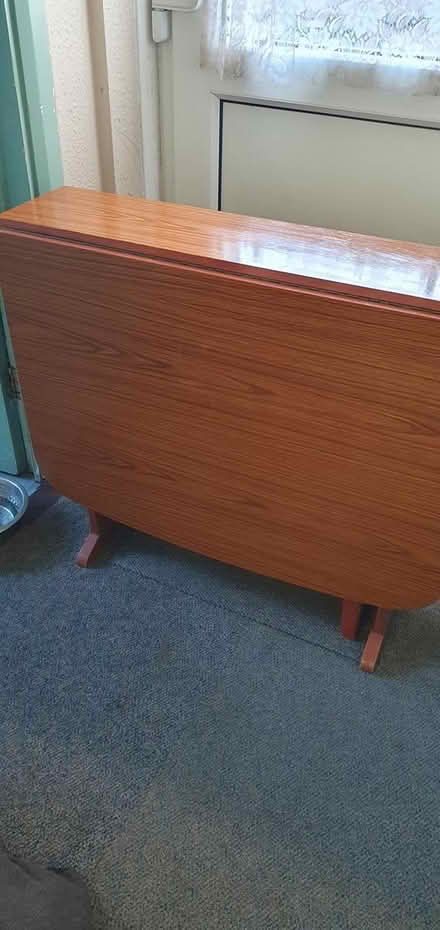 Photo of free Drop leaf Dinner table (B277df) #3