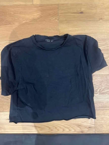 Photo of free Sweatshirts and T’s (SE17) #3