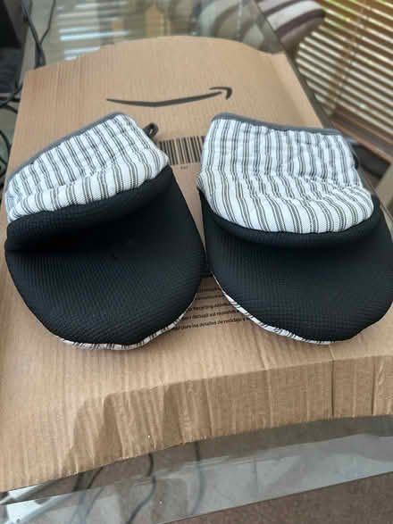 Photo of free Oven mitts (Knaresborough HG5) #2