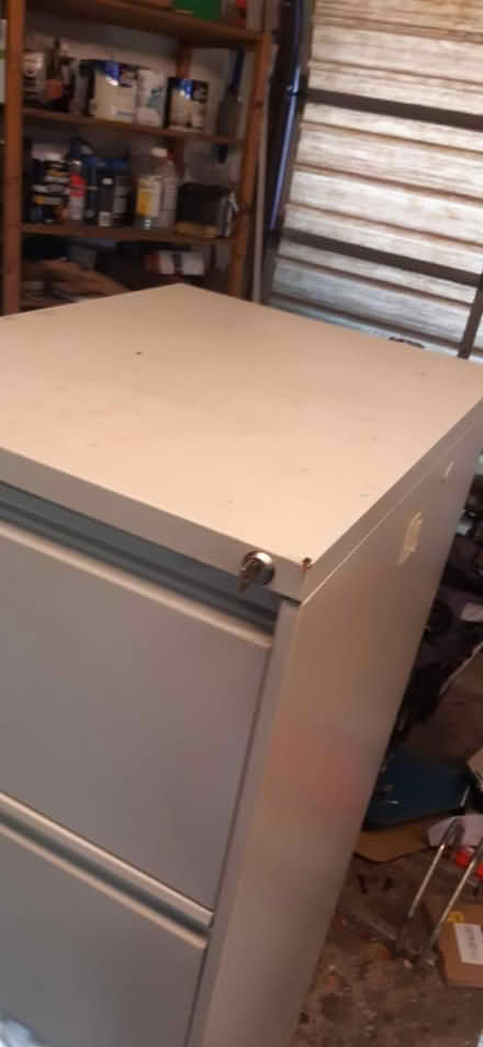 Photo of free 4 drawer filing cabinet (Grassendale) #3