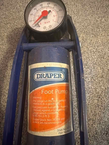 Photo of free foot pump (NN3 Meadowfields) #2